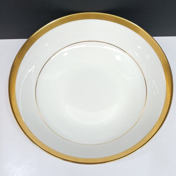 Mikasa Pembroke Vegetable Serving Bowl 8.25" Bone China Gold Trim 1971-1986 VTG - Picture 3 of 7